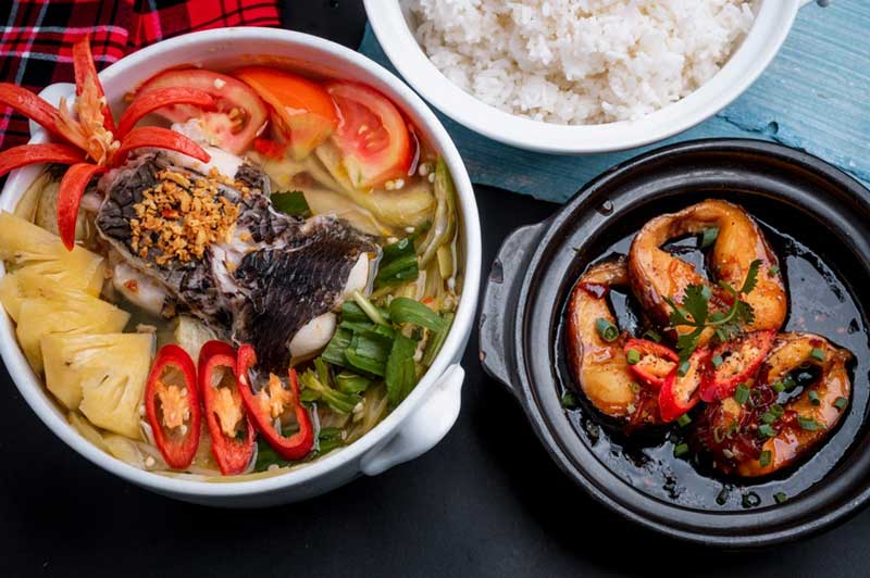 Cá lóc kho tộ - Canh chua