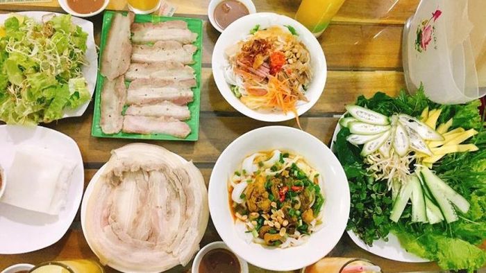 Món ăn Huế với vị đậm và nhiều lớp