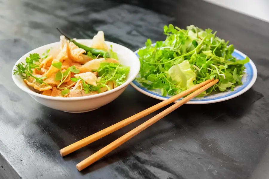 Món cuốn và bánh miền Trung