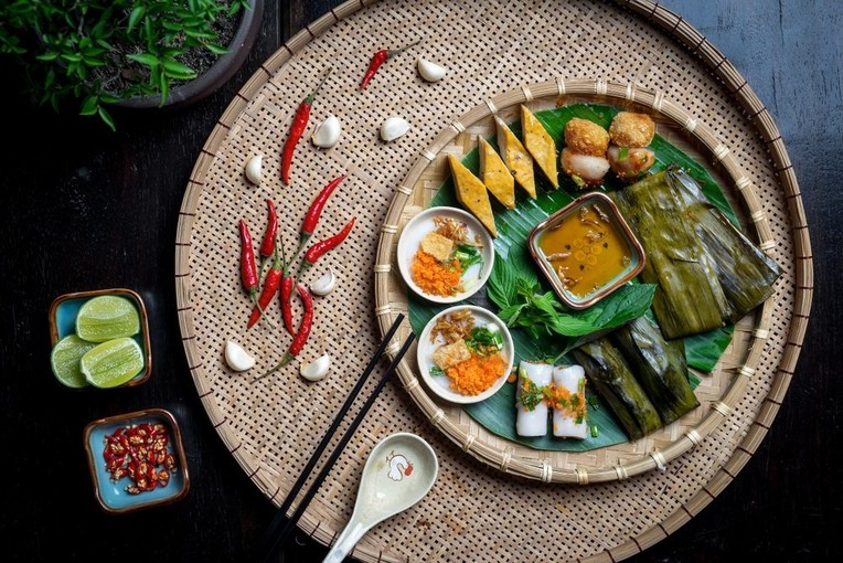 Ẩm thực miền Trung với sắc vị đậm đà và bản sắc rõ nét