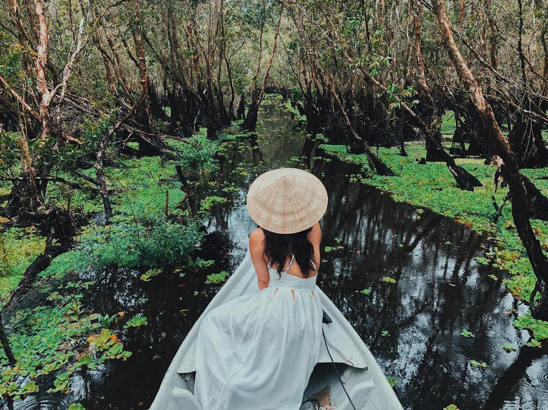 Vẻ đẹp sông nước hữu tình tại rừng tràm Trà Sư