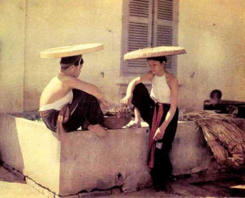 Thời trang Việt Nam trước năm 1945 với phong cách áo dài cách tân Lemur