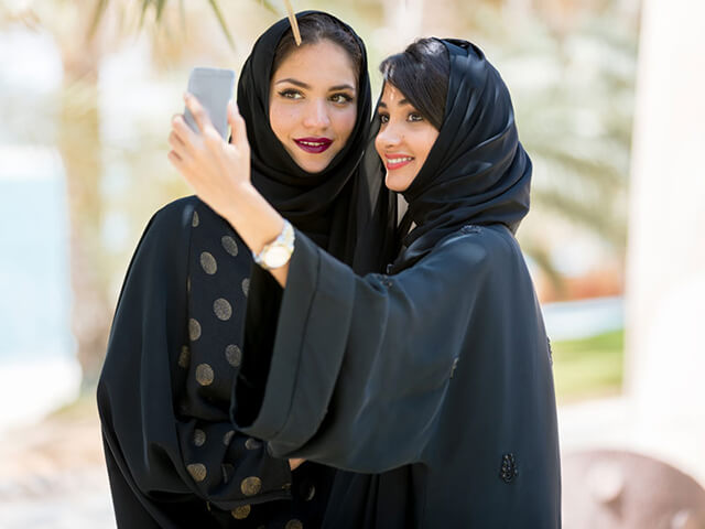 Lưu ý ăn mặc ở nơi công cộng Dubai