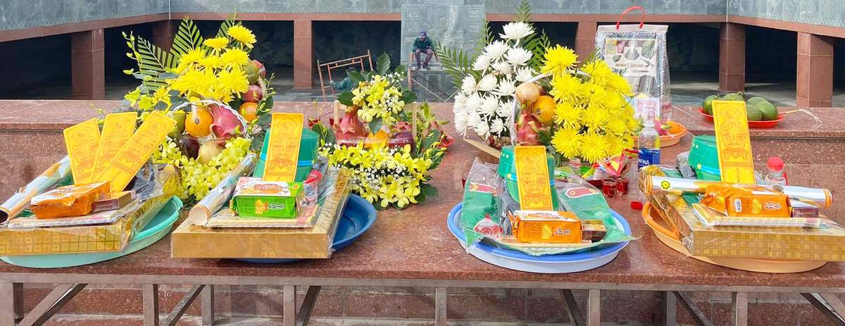 Trang phục dạo phố và mua sắm tại Côn Đảo