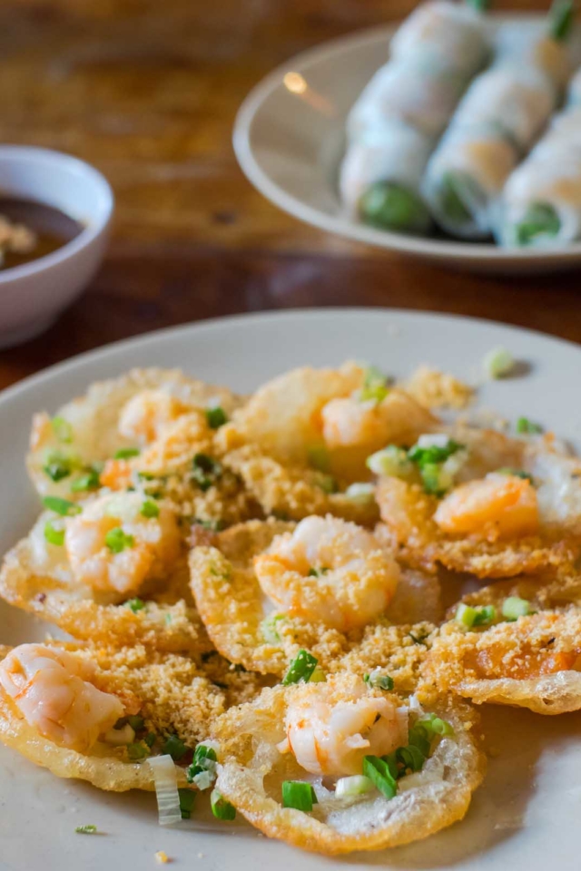 Bánh khọt Vũng Tàu vàng ươm