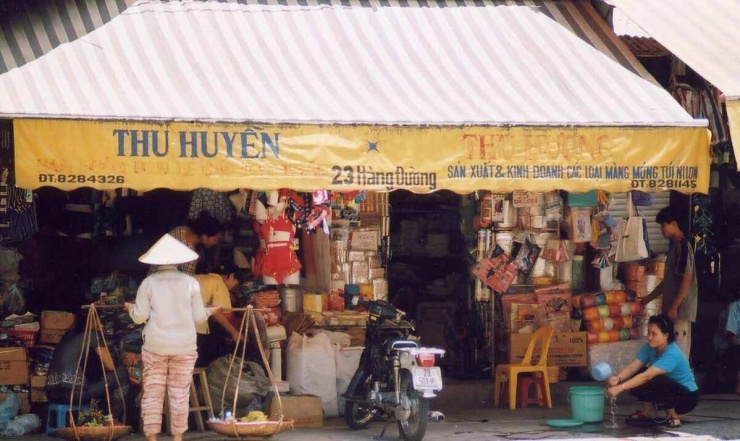 Đường phố Hà Nội cuối thập niên 1990 qua ống kính nhiếp ảnh gia Nhật
