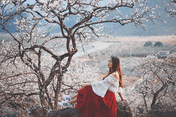 Phối đồ đi Sapa mùa xuân — layering nhiều lớp tông trung tính