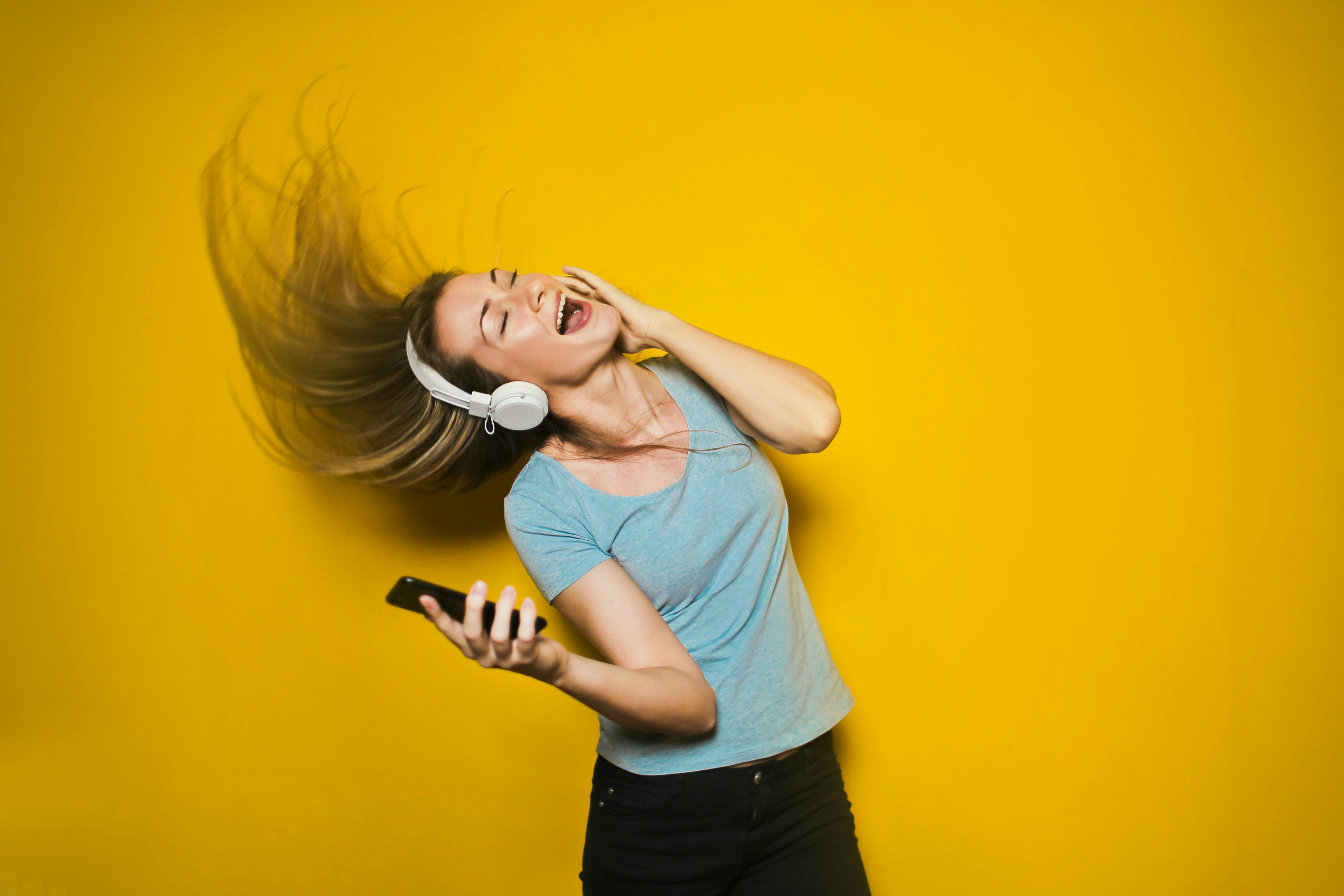 Nghệ sĩ Đờn ca tài tử biểu diễn