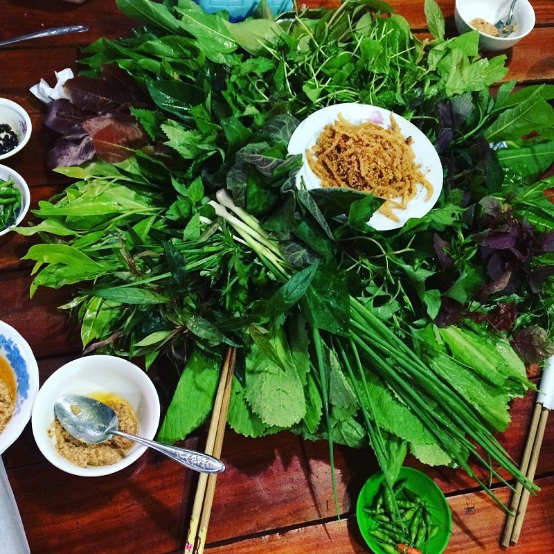 Lẩu lá rừng