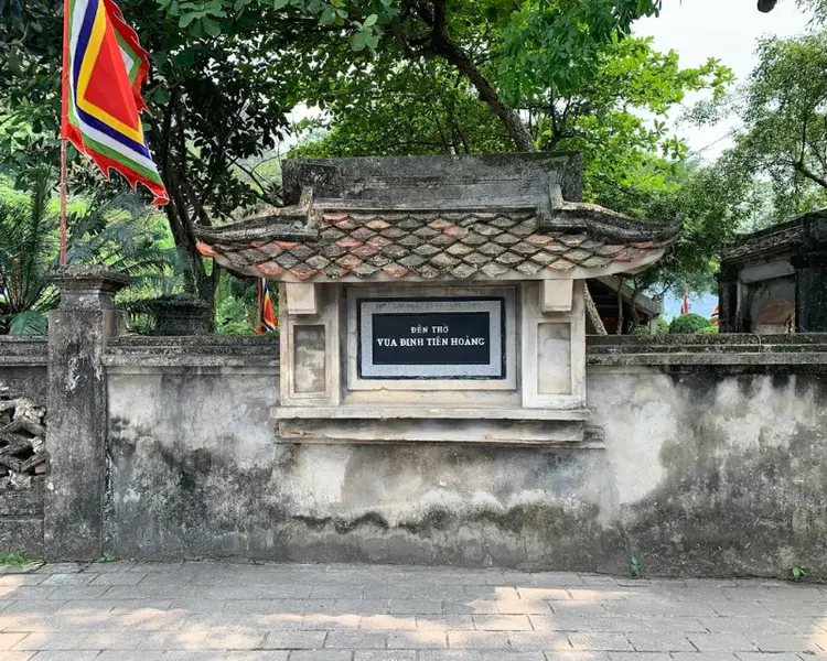 Đền thờ Vua Đinh Tiên Hoàng