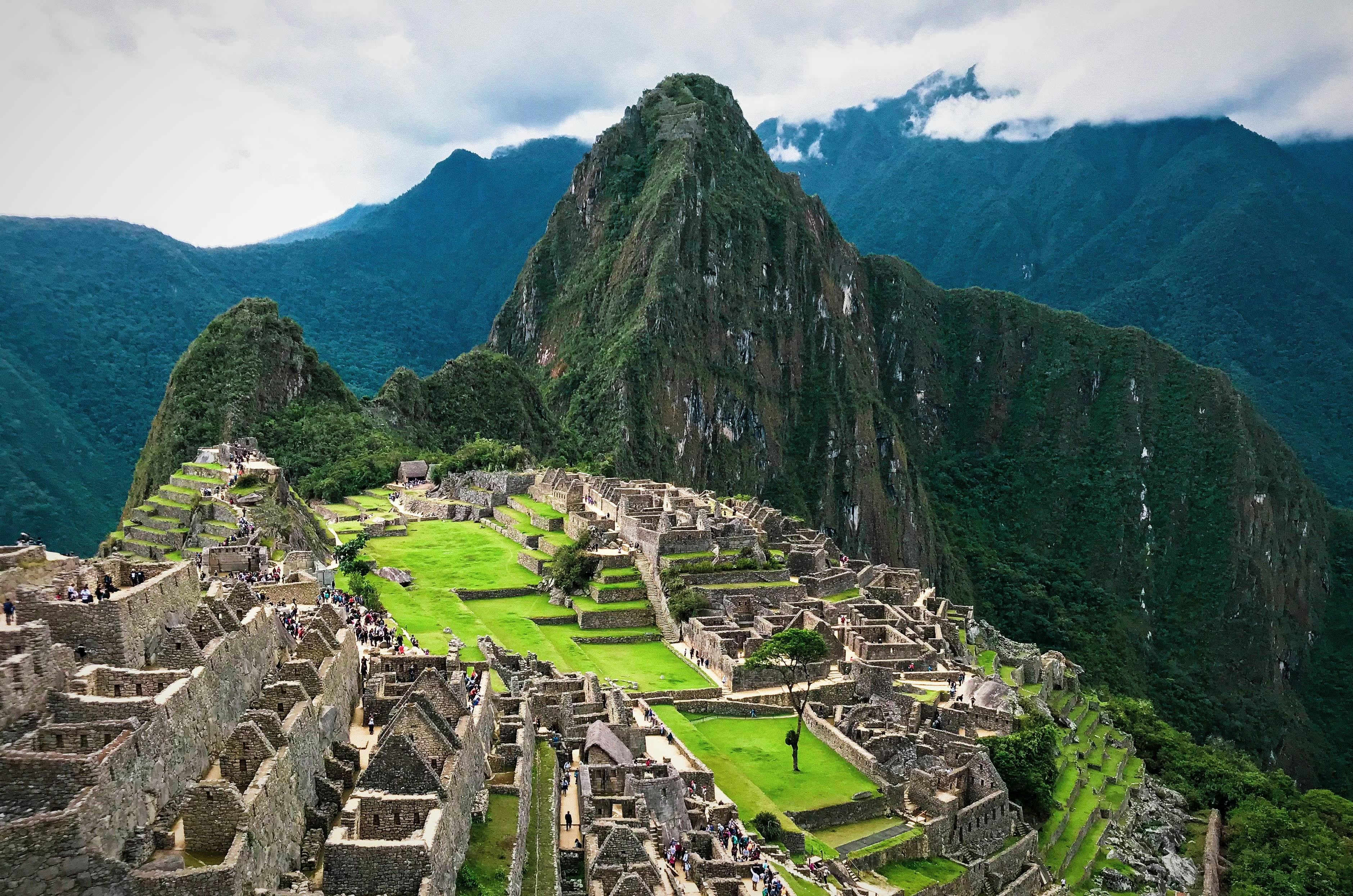 Machu Picchu thành phố Inca trên đỉnh núi Andes