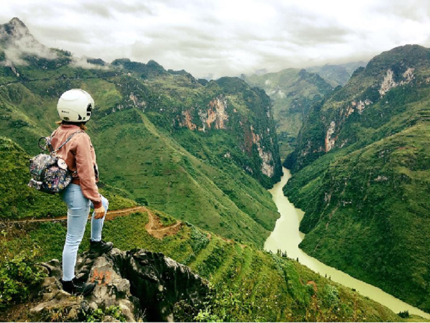 Sự hùng vĩ của đèo Mã Pì Lèng nhìn thẳng xuống dòng sông Nho Quế