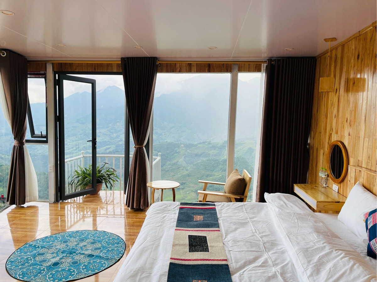 Fansipan Terrace Cafe & Homestay với view Sapa