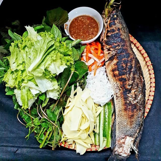 Cá lóc nướng trui đặc sắc