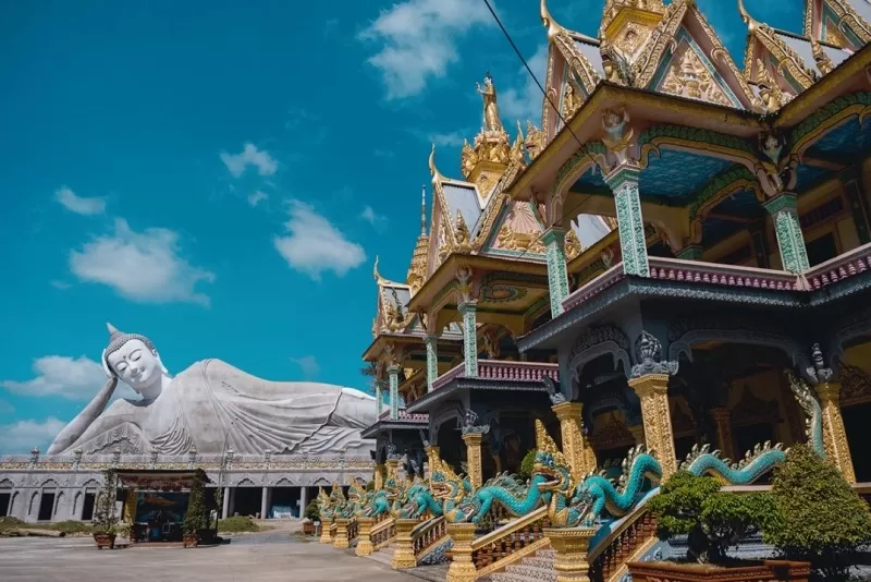 Sóc Trăng nổi tiếng với chùa Dơi và lễ hội Oóc Om Bóc
