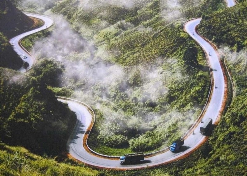 Mây sớm phủ thung lũng Hà Giang