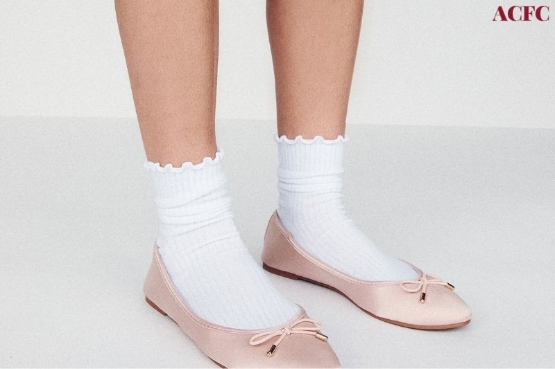Từ Balletcore Đến Tủ Đồ Đương Đại, Giày Búp Bê Vì Sao Vẫn Giữ Sức Hút?