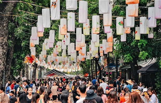 Không khí nhộn nhịp, tươi vui vào đêm rằm Trung thu