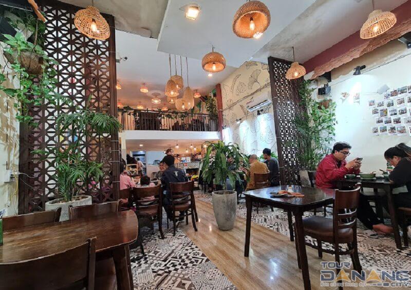 Chọn quán ăn ở Đà Nẵng