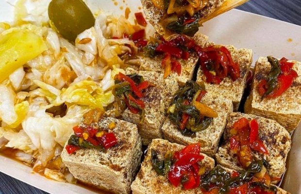 Đậu phụ thối – đặc sản nổi tiếng tại phố cổ Shenkeng