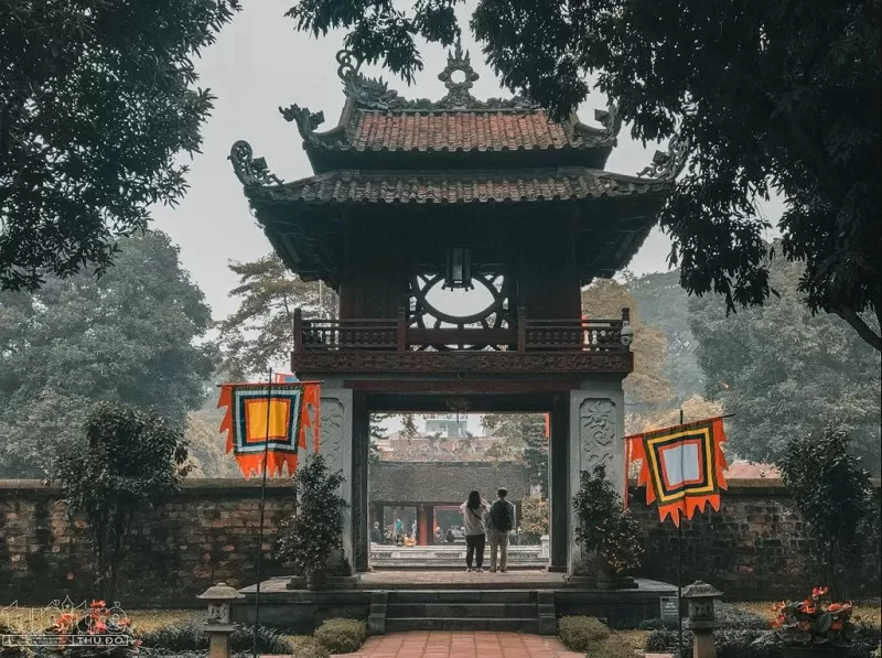 Hà Nội trầm mặc và cổ kính với Hồ Gươm và phố cổ