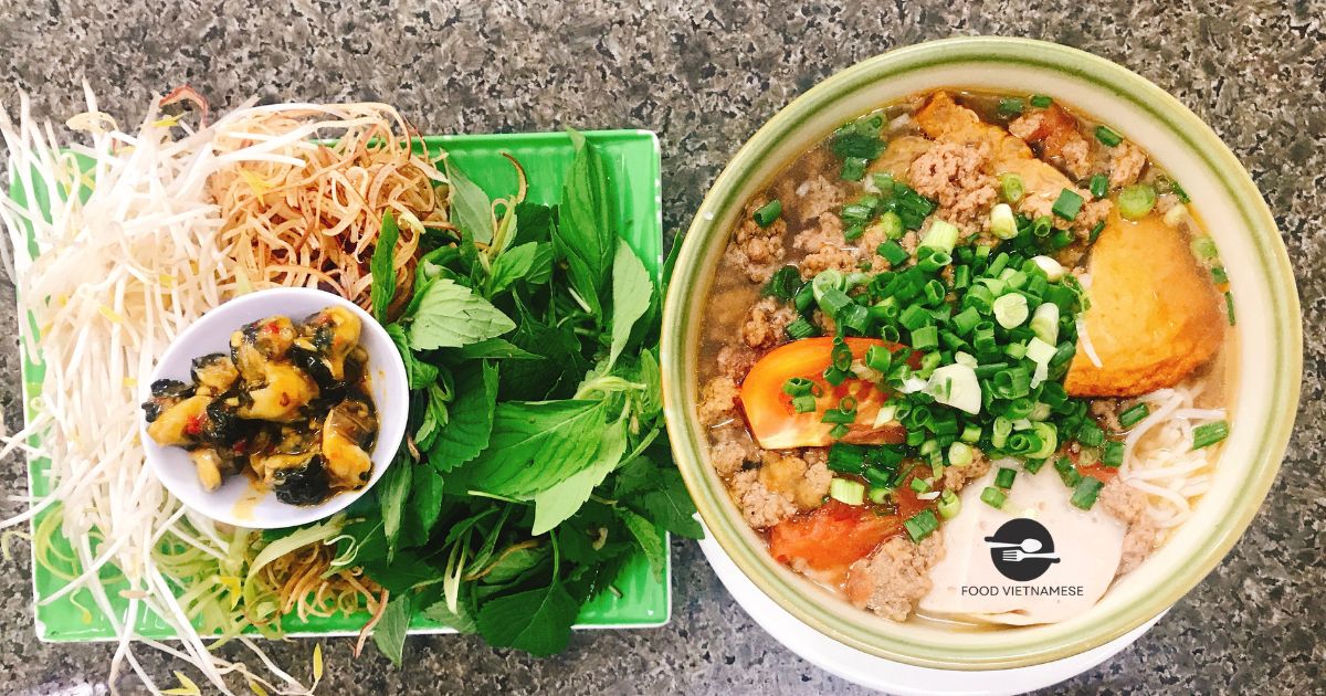 Vị chua thanh từ bún riêu cua đồng