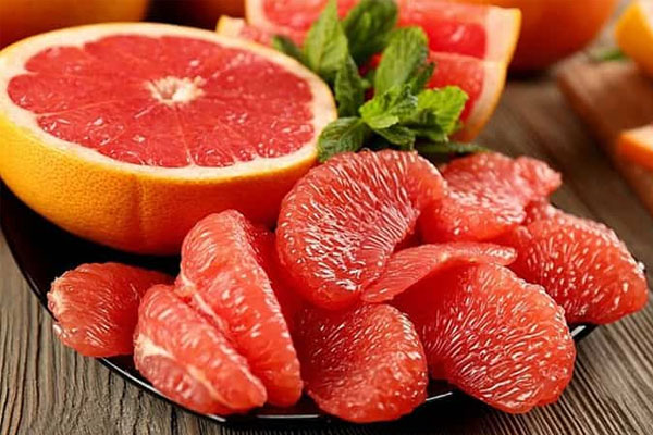 Bưởi tiến vua mang sắc đỏ đỏ rực rỡ