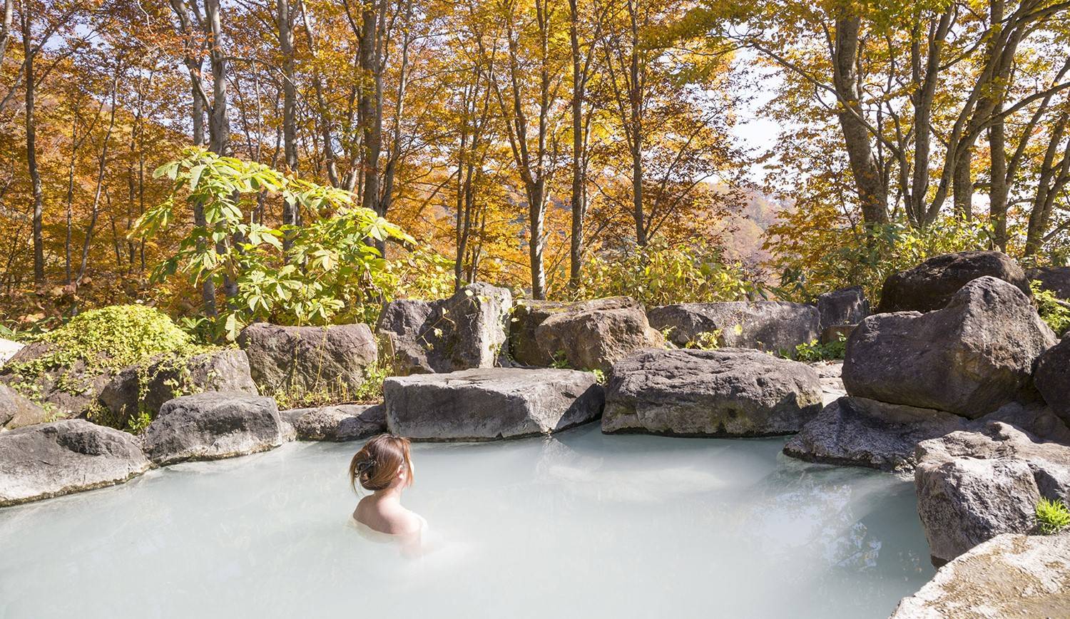 Suối nước nóng onsen ở Nhật Bản