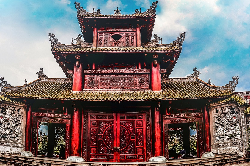 Nam Phương Linh Từ tái hiện kiến trúc cổ miền Tây Nam Bộ