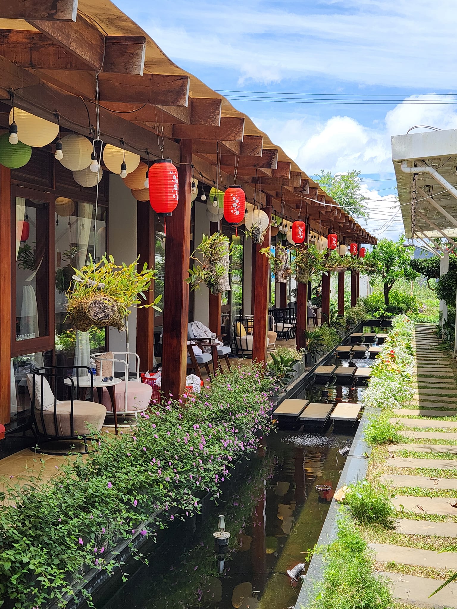 Màu xanh bát ngát tại Vườn Trà Homestay