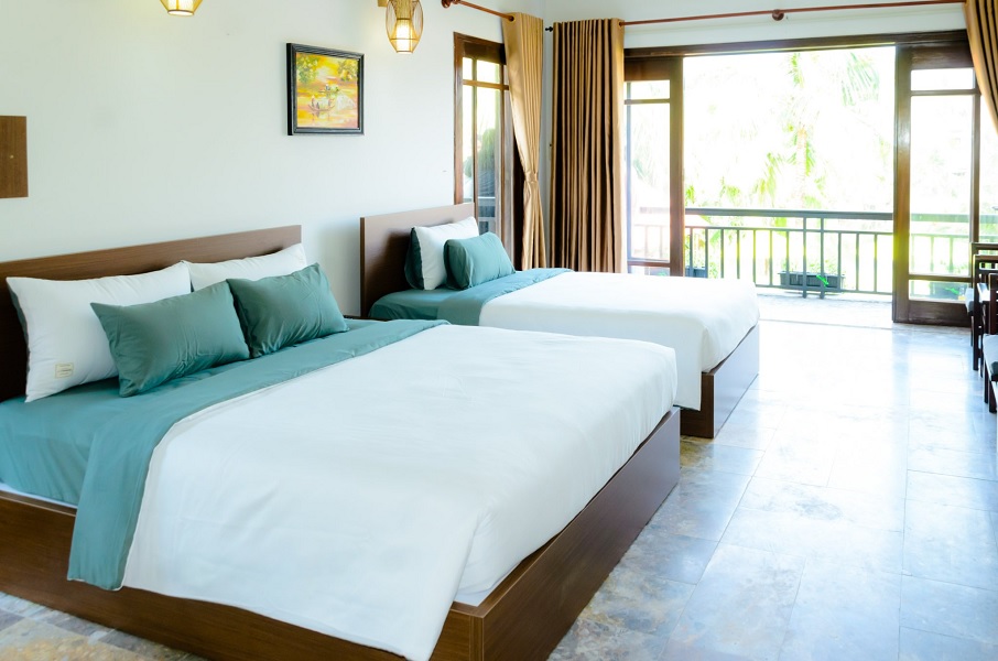 Khu vực nhà hàng và tiện ích ngoài trời