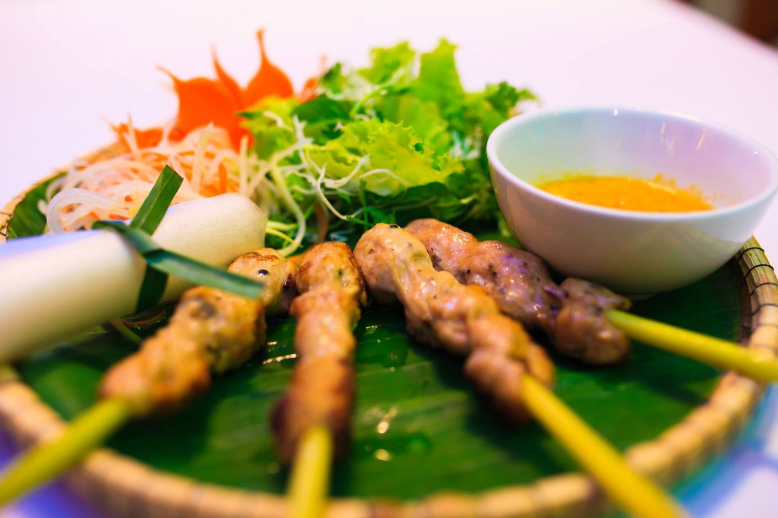 Nem lụi nướng trên than