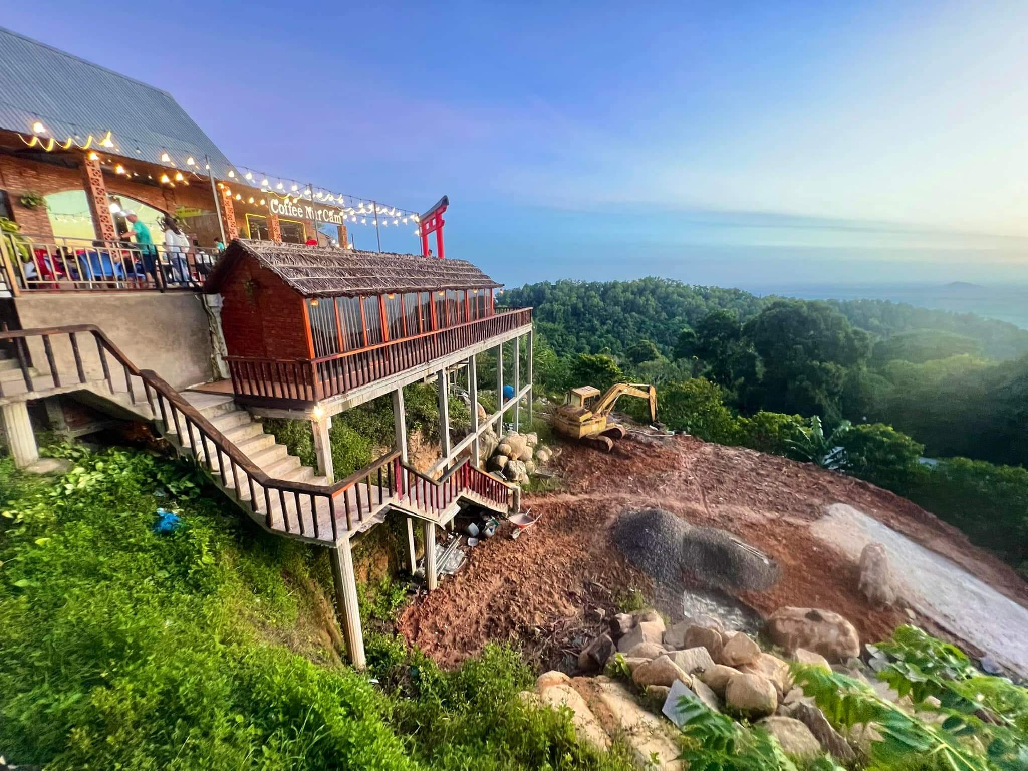 Homestay Mai Tùng trên Núi Cấm