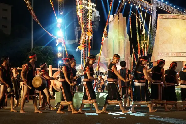 Trò chuyện người địa phương