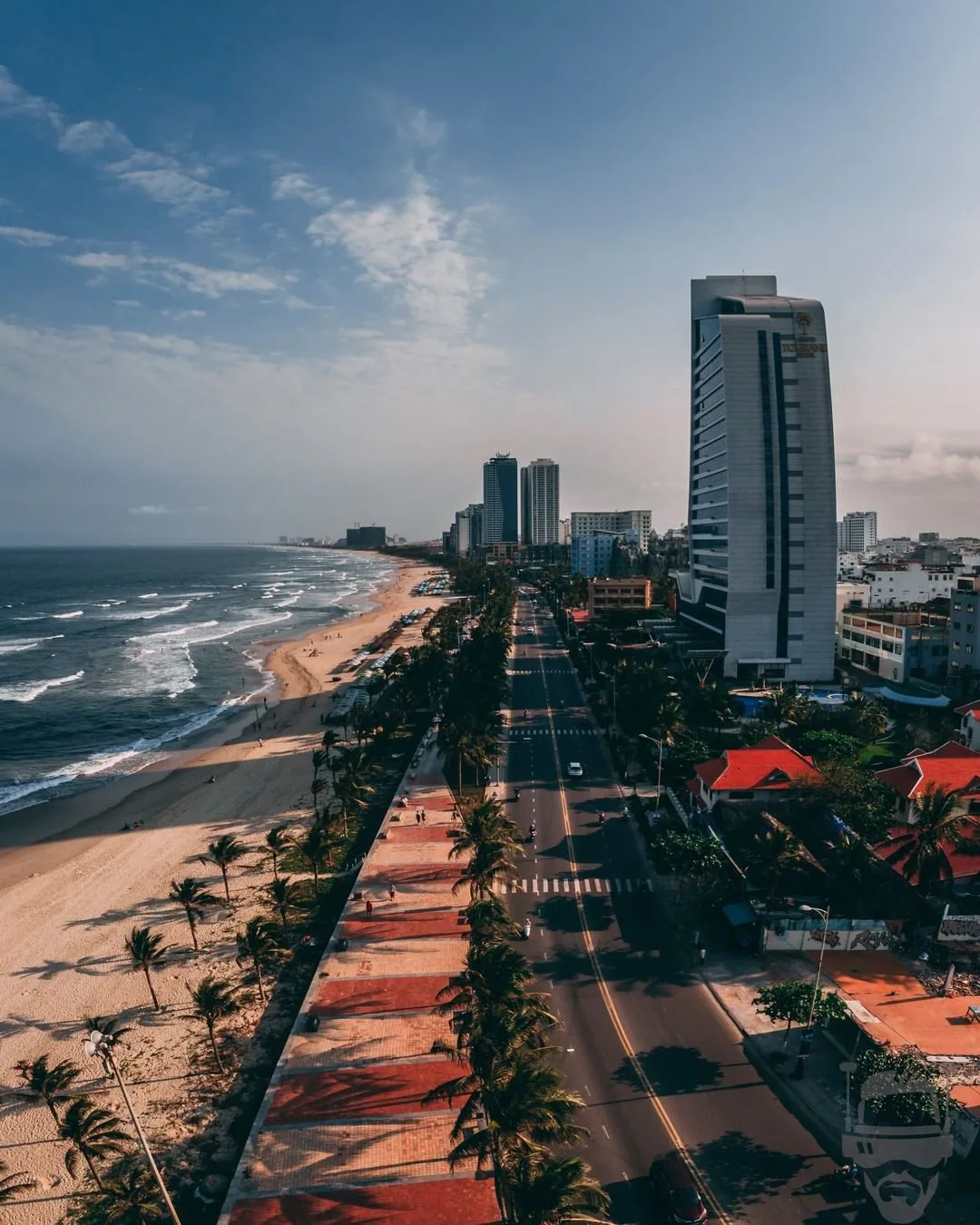 Awe walk bên bờ biển ở Đà Nẵng