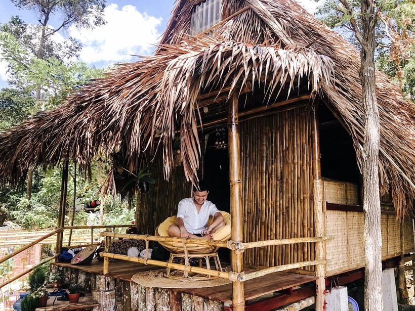 Nhà của Mây giữa sườn núi