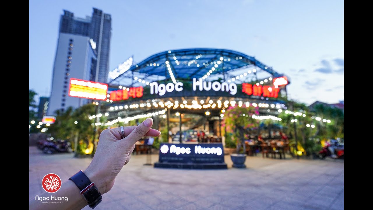 đĩa hải sản tươi sống chế biến cầu kỳ tại nhà hàng Đà Nẵng