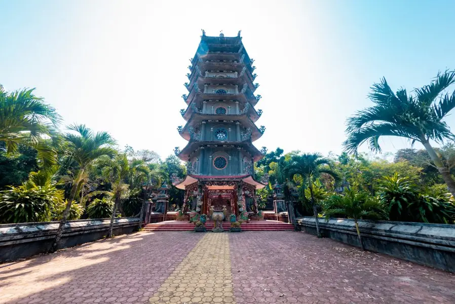 Núi Thiên Ấn được mệnh danh là đệ nhất thắng cảnh xứ Quảng