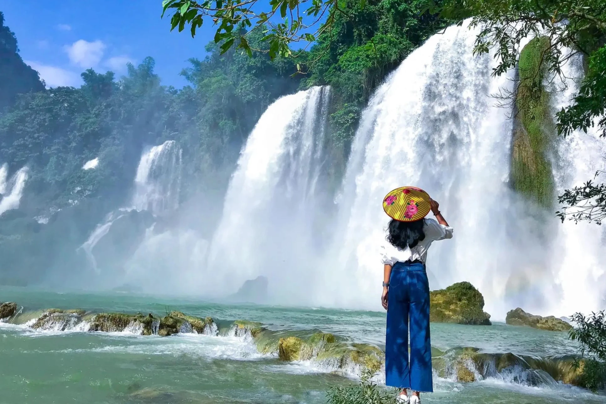 Thác Bản Giốc ở Cao Bằng, điểm đến mùa hè giàu cảnh quan và nước mát