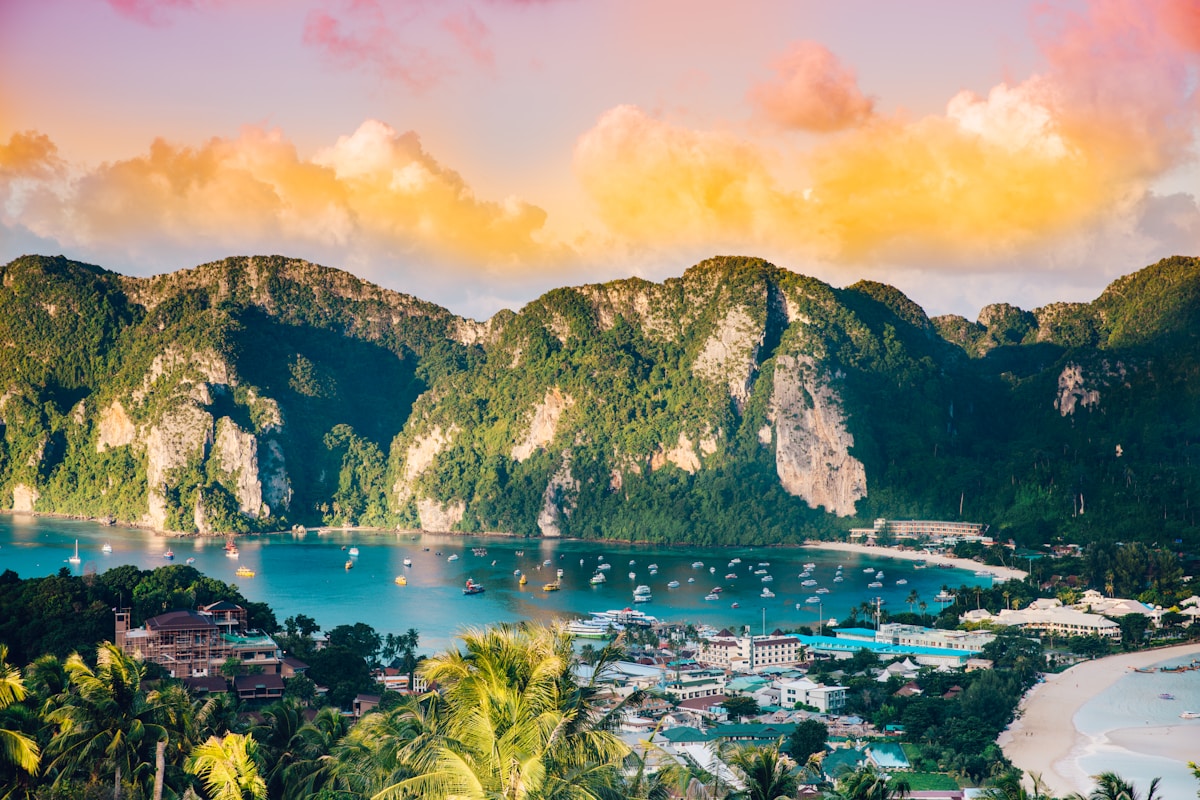 Ruộng bậc thang trải dài trên núi đồi Hà Giang