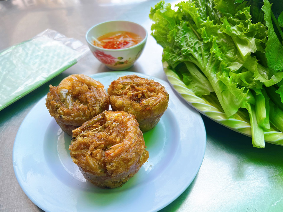 Bánh cống đặc sản Khmer