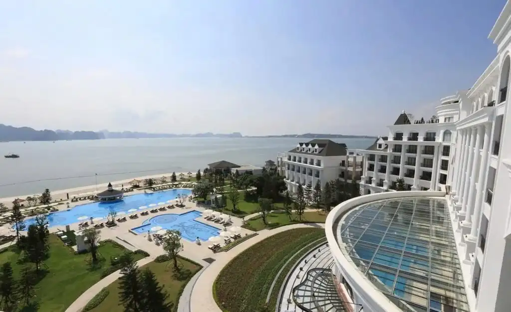 Vinpearl Resort & Spa Hạ Long nhìn từ trên cao