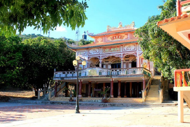 Chùa Linh Bửu tĩnh mịch