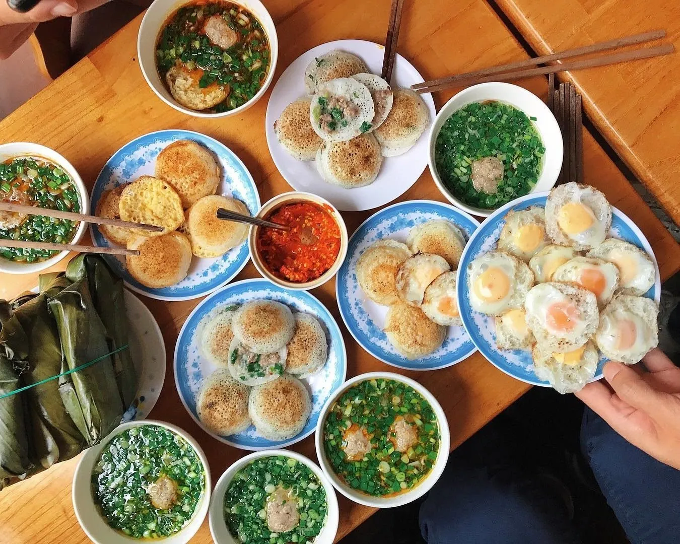 Bánh căn Đà Lạt nóng hổi