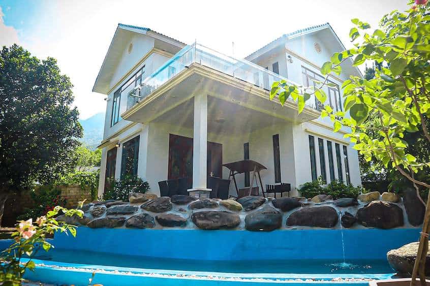 Homestay gần Hà Nội thường tập trung vào cảnh quan mở và không gian thoáng