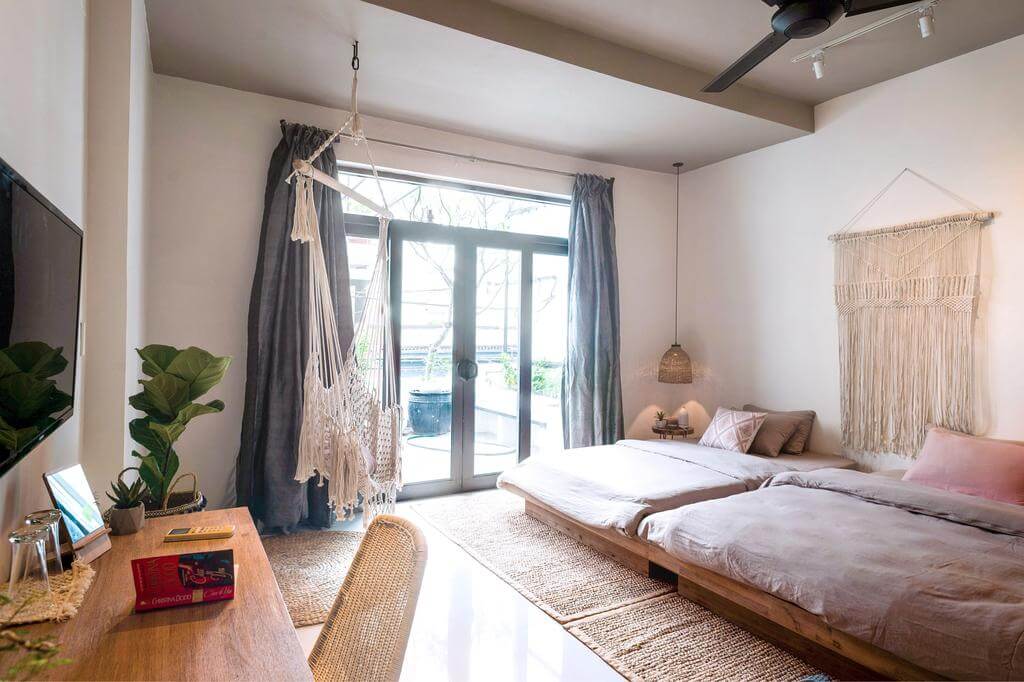 AYA Homestay phòng ngủ sáng sủa ở TP.HCM