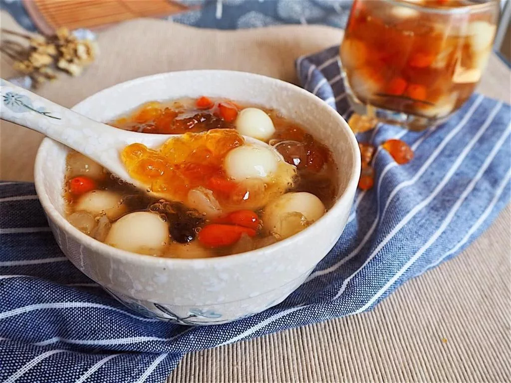 Chè dưỡng nhan thanh mát cung đình