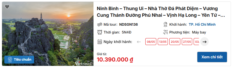 Đỉnh Phượng Hoàng nhìn từ góc rộng cho thấy địa hình núi rừng