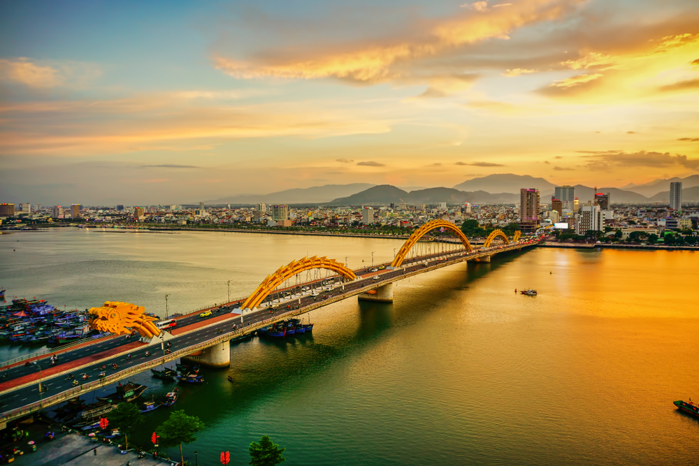 Cầu Rồng rực rỡ khi đêm xuống | Cảnh đẹp Đà Nẵng