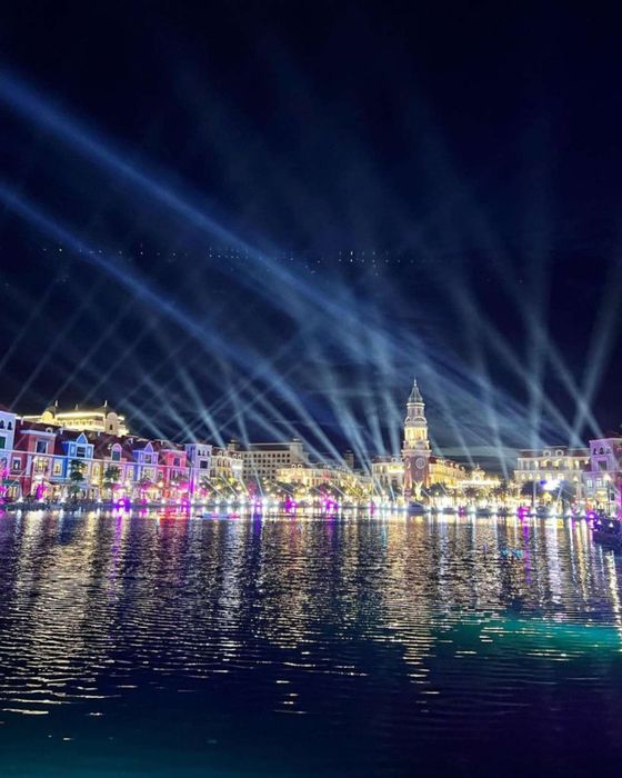 Grand World Phú Quốc lung linh về đêm